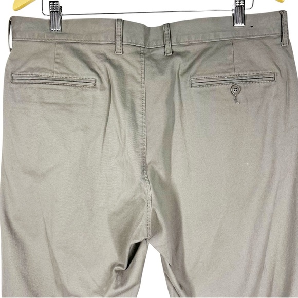 J.CREW Stretch 770 Straight Men's Casual Flat Front Chino Pants Size 34 X 32 - Picture 4 of 10